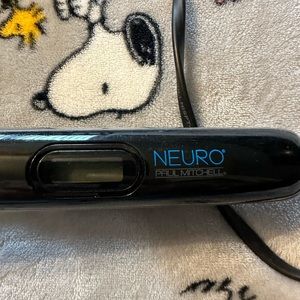 Paul Mitchell flat iron